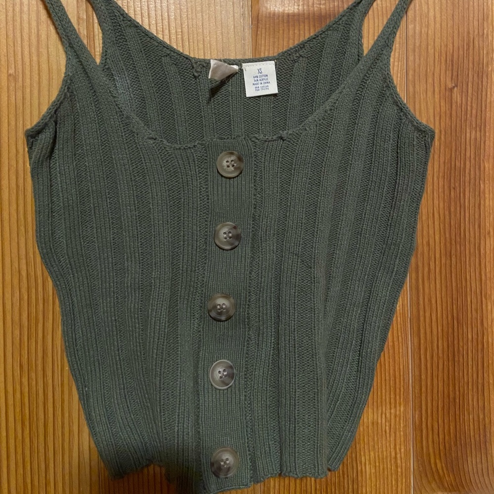 Rib Knit top Button